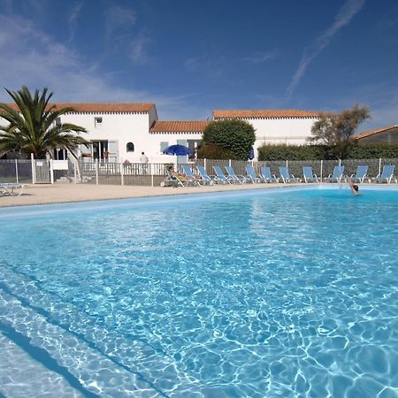 Residence Odalys Le Village Des Amareyeurs Le Chateau-d'Oleron Luaran gambar