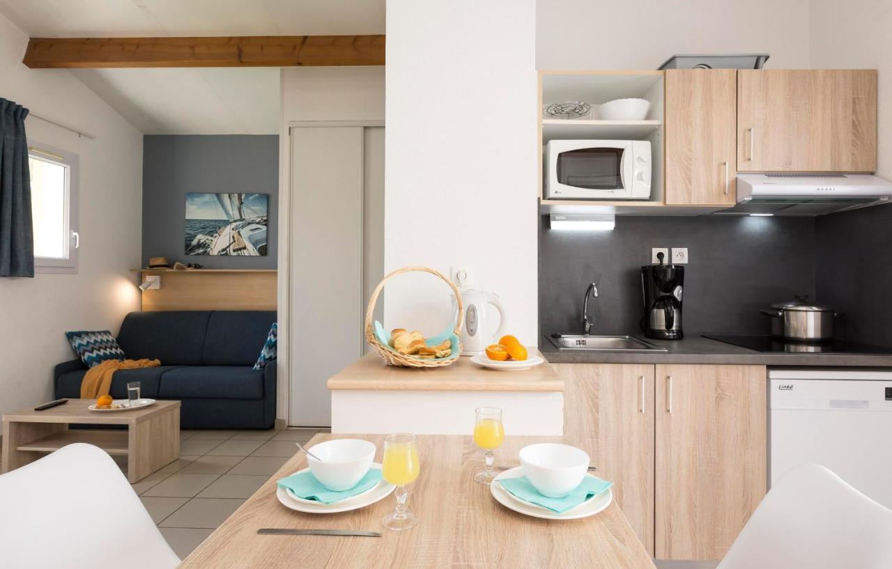 Residence Odalys Le Village Des Amareyeurs Le Chateau-d'Oleron Luaran gambar