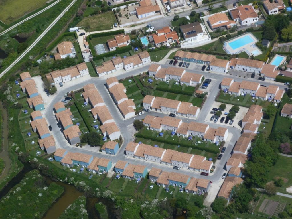 Residence Odalys Le Village Des Amareyeurs Le Chateau-d'Oleron Luaran gambar