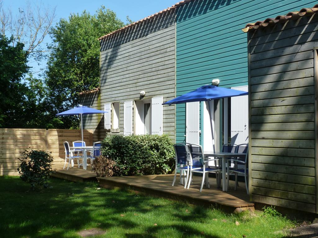 Residence Odalys Le Village Des Amareyeurs Le Chateau-d'Oleron Luaran gambar